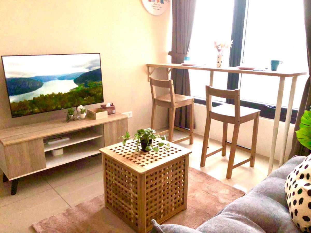 Tropicana 218 Macalister Netflix Unit By Blue Sky Holidays George Town Dış mekan fotoğraf