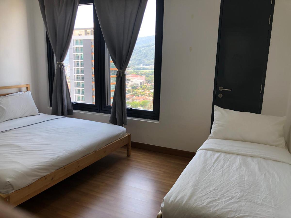 Tropicana 218 Macalister Netflix Unit By Blue Sky Holidays George Town Dış mekan fotoğraf