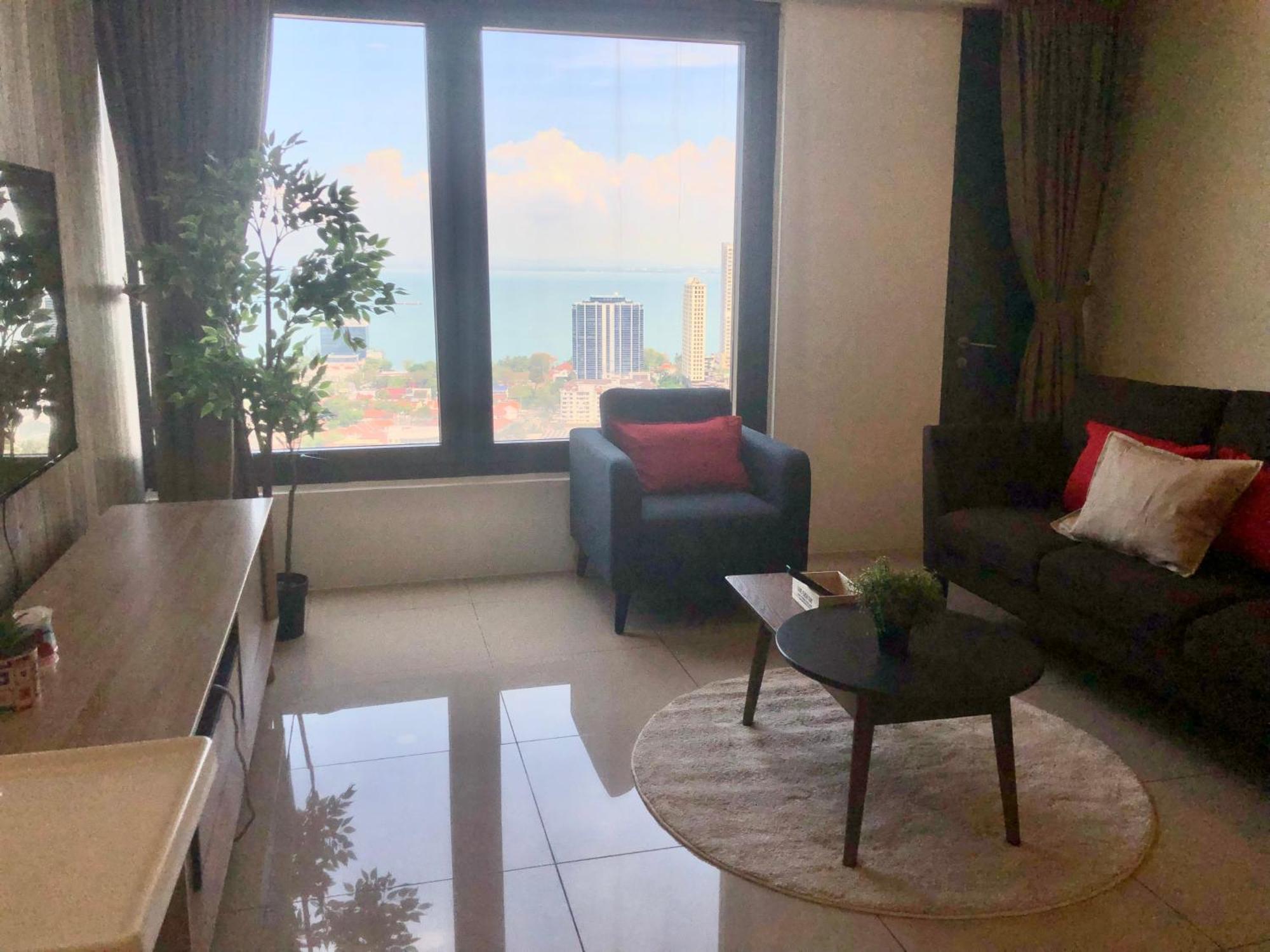 Tropicana 218 Macalister Netflix Unit By Blue Sky Holidays George Town Dış mekan fotoğraf